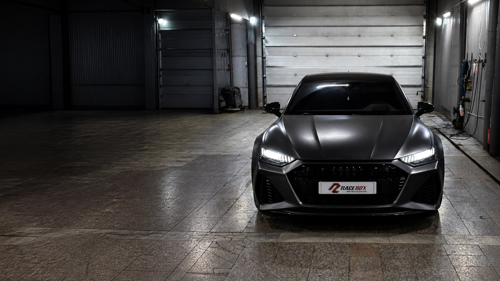 Audi RS7 чип ДВС и АКПП в Казани | RaceBox
