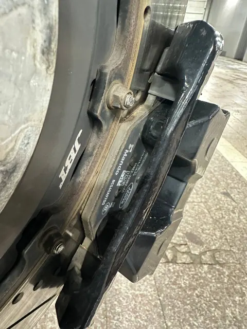 Измерение и проверка тормозных механизмов Volkswagen Tiguan