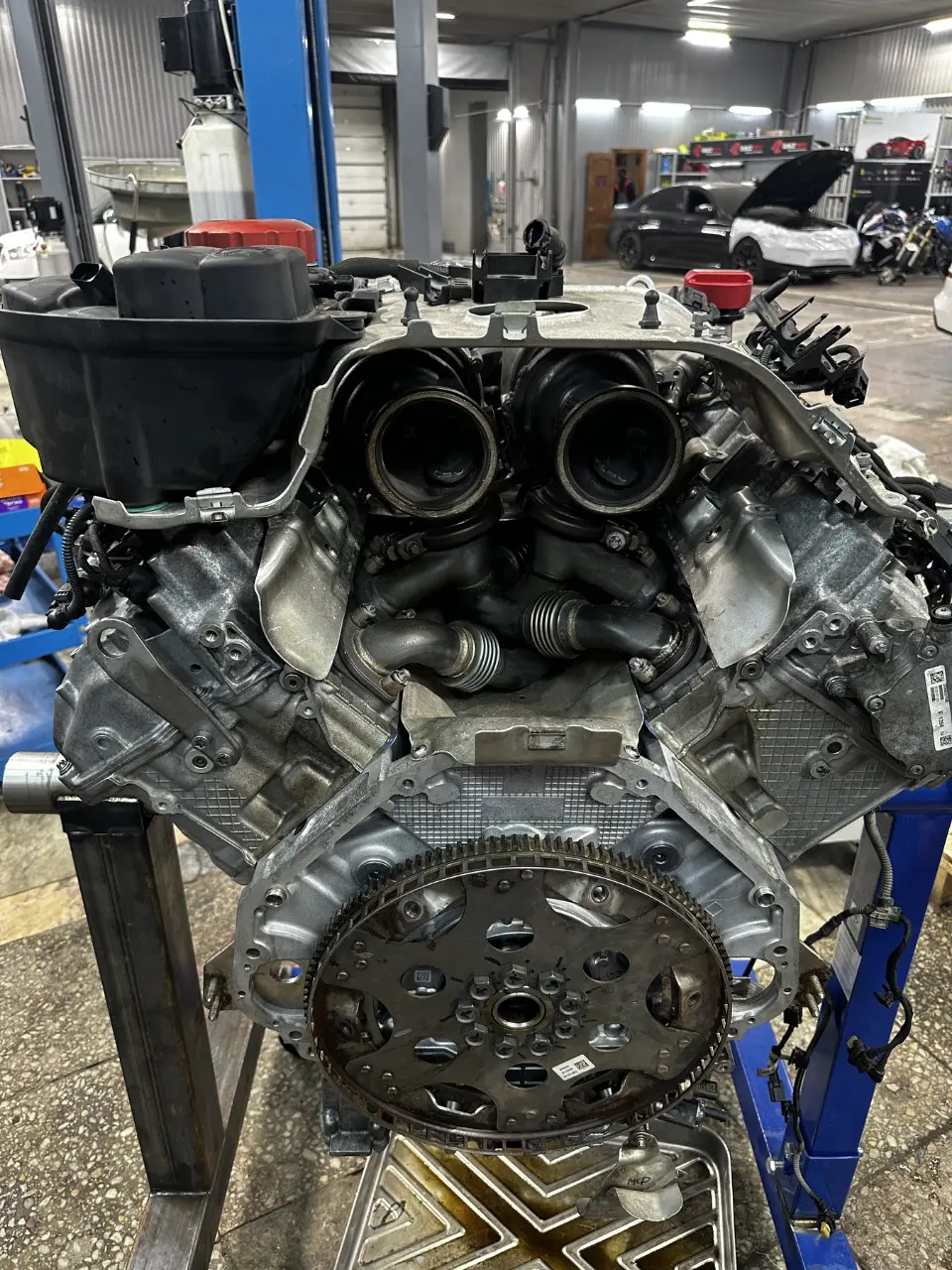 Ремонт BMW, Mercedes-Benz и VAG в RaceBox