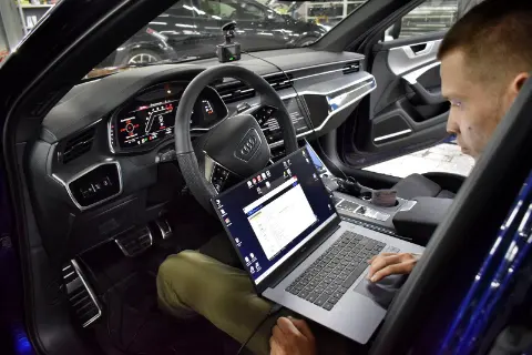 Audi RS6 C8 RaceBox