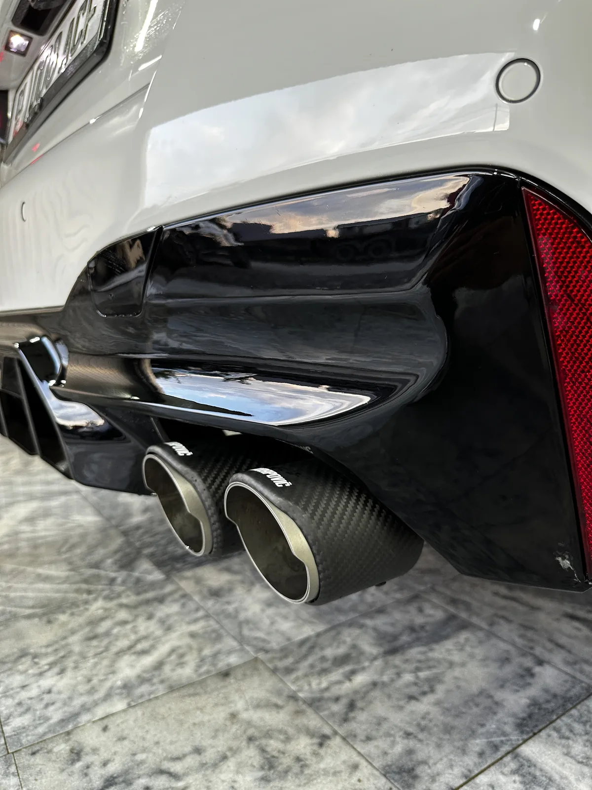 Насадки выхлопной системы BMW крупным планом