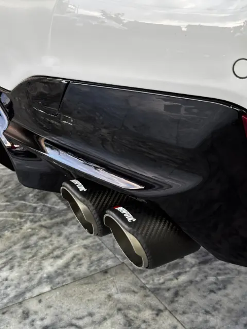 Карбоновые насадки BMW G30 в диффузоре M-style