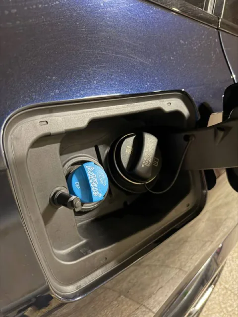 Заправочная горловина AdBlue на BMW X5 G05 до отключения системы