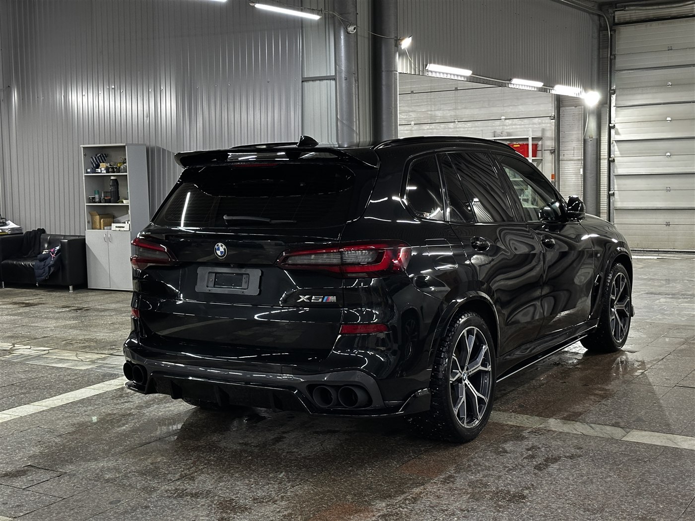 Круглые насадки BMW X5 G05 М-пакет