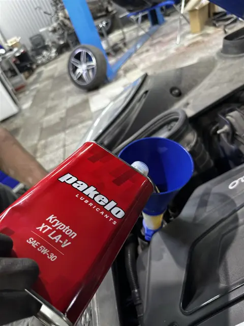 Масло Pakelo Krypton XT LA-V 5W-30 для Porsche 3.6 V6