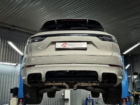 Porsche Cayenne 3.0 после установки управляемого выхлопа