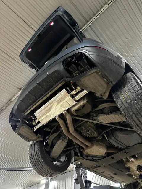 Управляемый глушитель и пайп без катализатора на Porsche Cayenne