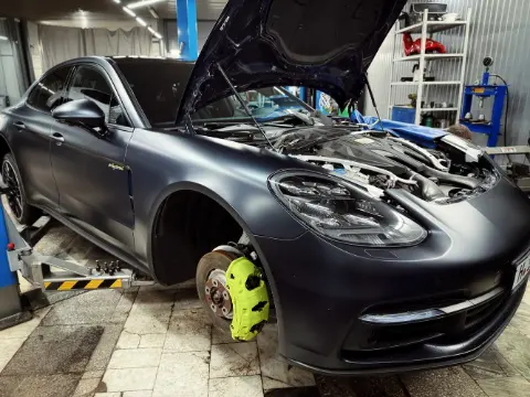 Программные работы Porsche RaceBox