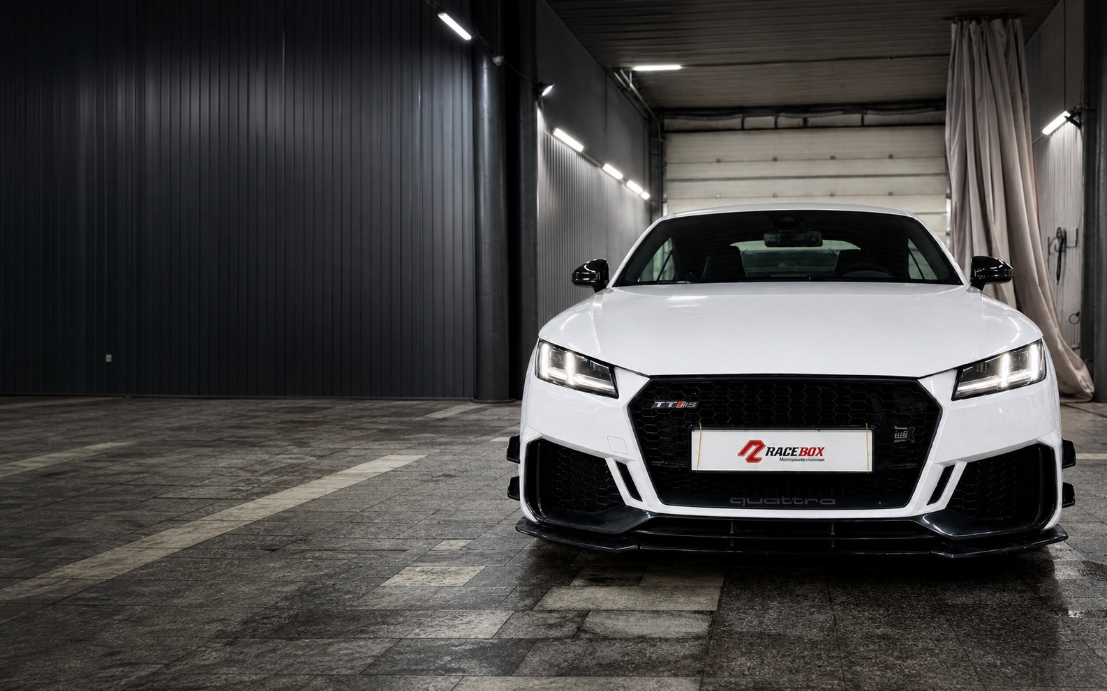 Audi TT RS 2.5 TFSI: downpipe, Stage 2 и замер Dragy