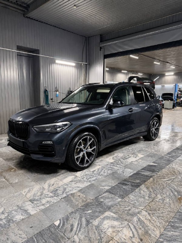 BMW X5 G05 30d RaceBox