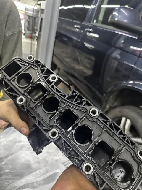 Впускной коллектор Volkswagen 2.0 TDI после мойки в ультразвуковой ванне