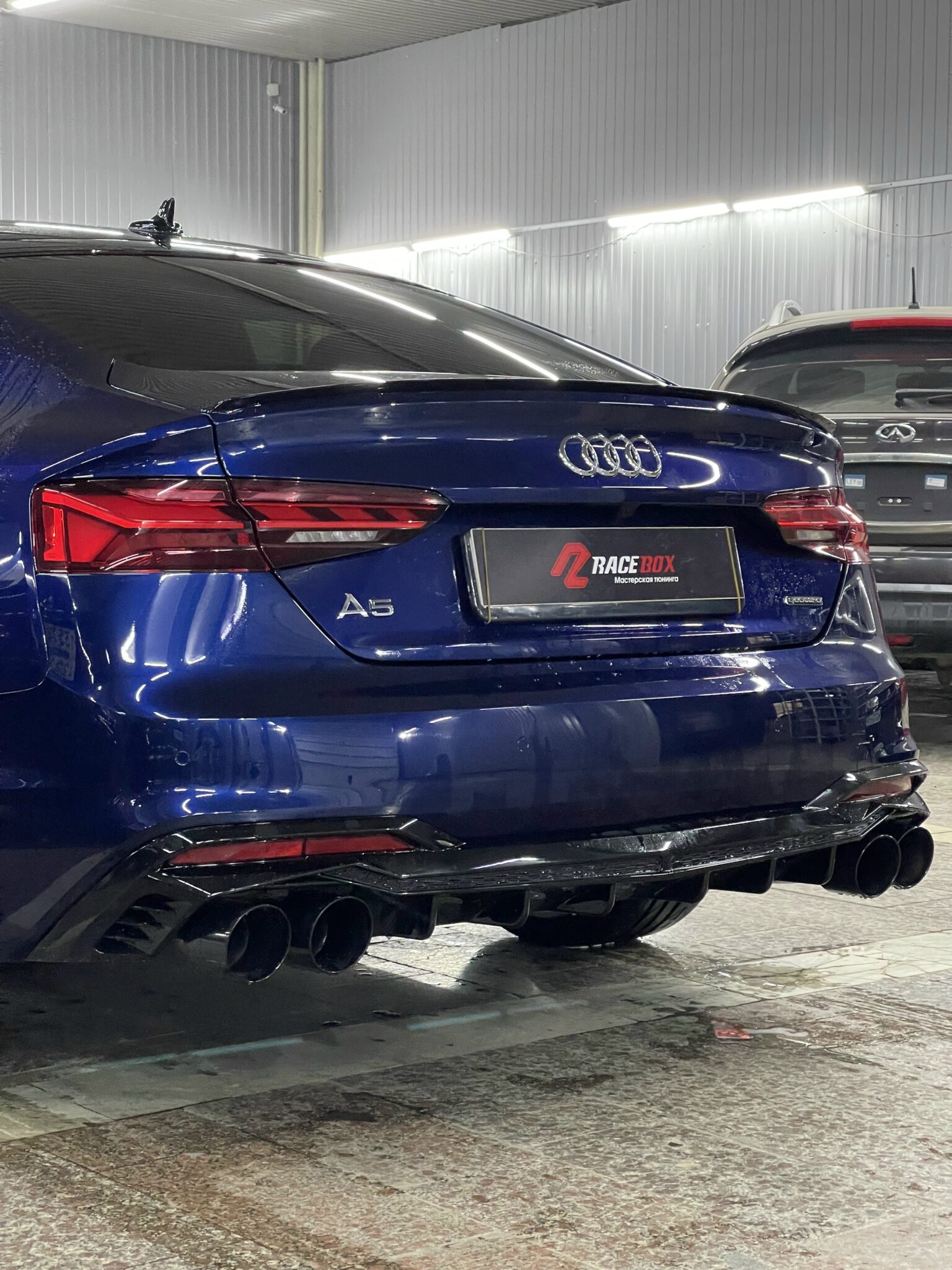 Audi A5 B9 с изготовленной выхлопной системой RaceBox