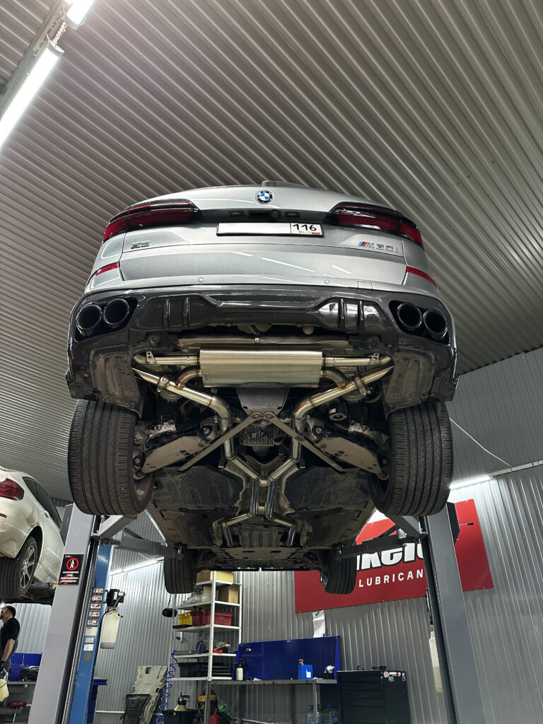 выхлоп на заслонке бмв