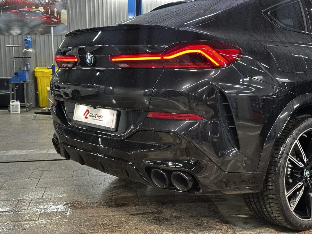 Установка двойных сдвонных насадок на BMW X6 G06