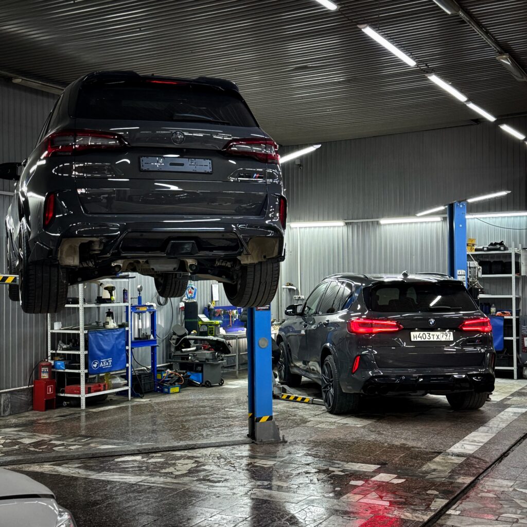 BMW X5 G05 на обслуживании в RaceBox Казань