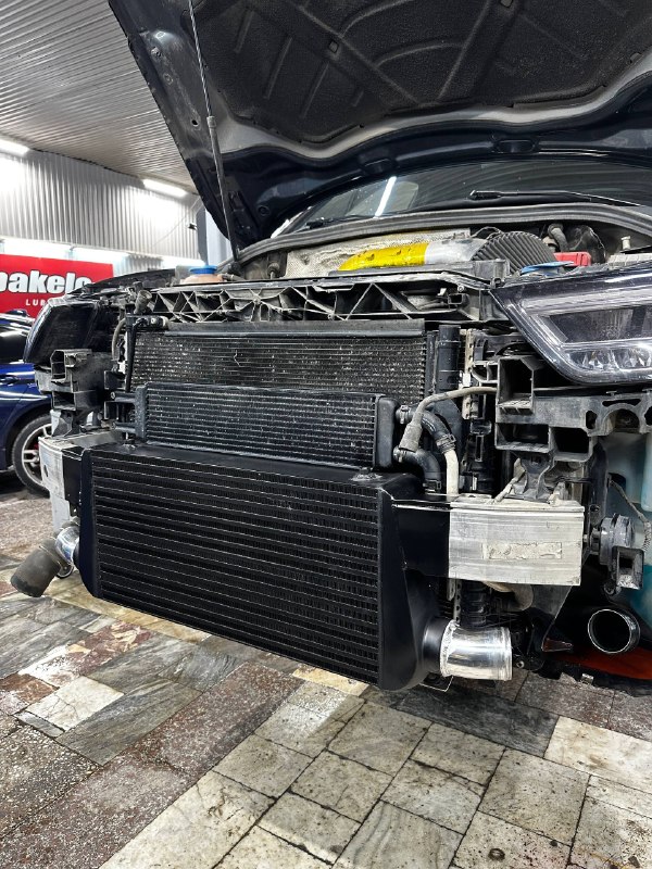 Увеличенный интеркулер Audi RS Q3