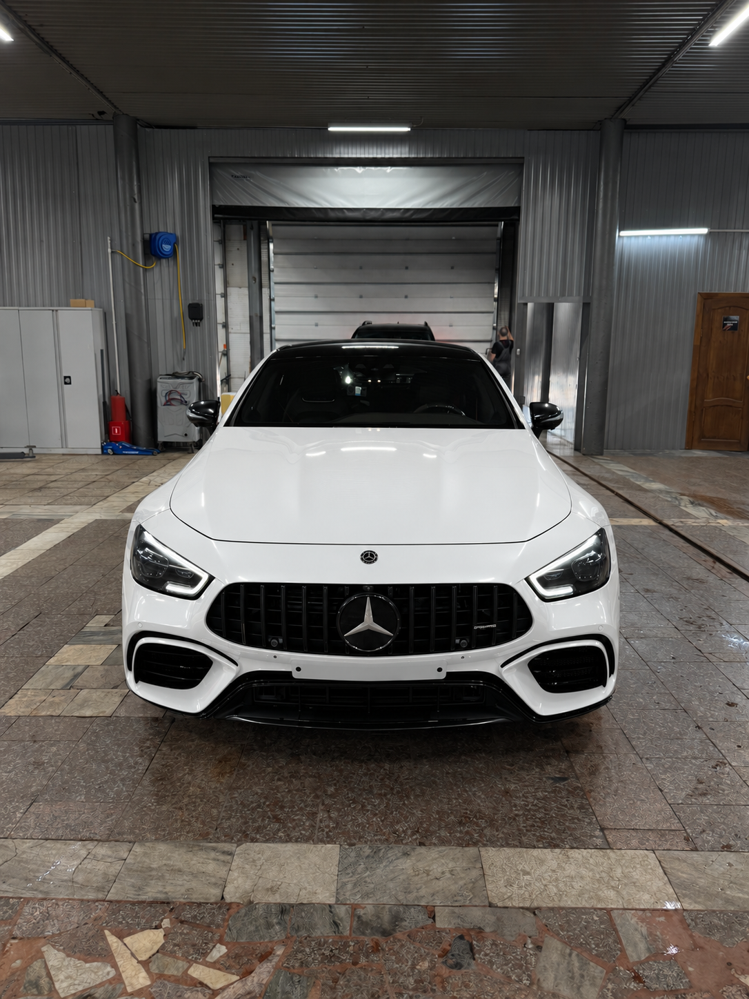 Mercedes-AMG GT 63 в мастерской RaceBox в Казани