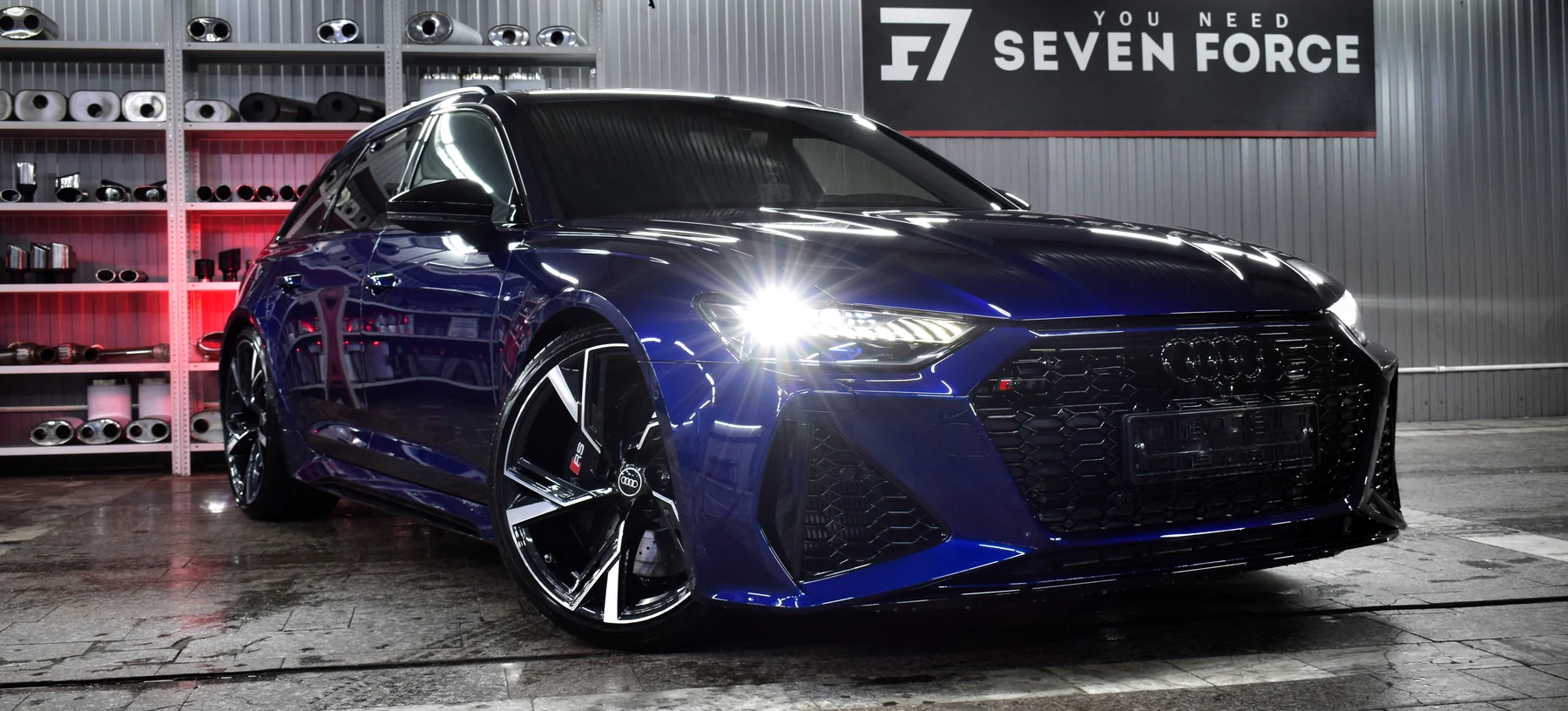 Автомобиль Audi